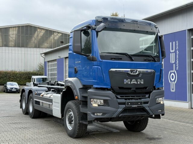 MAN TGS 26.400 6x6 Abrollkipper HIAB Optima 20S - شاحنة ذات خطاف: صورة 1 MAN TGS 26.400 6x6 Abrollkipper HIAB Optima 20S - شاحنة ذات خطاف: صورة 1