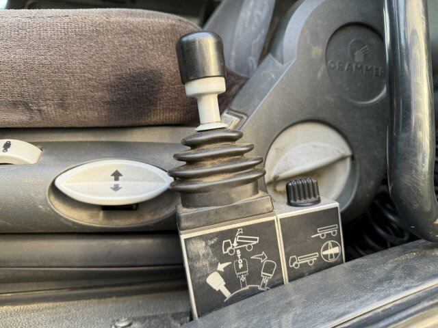 MAN TGS 26.400 6x6 MEILLER Kipper Schmitz EURO 5 - شاحنة قلاب: صورة 2 MAN TGS 26.400 6x6 MEILLER Kipper Schmitz EURO 5 - شاحنة قلاب: صورة 2