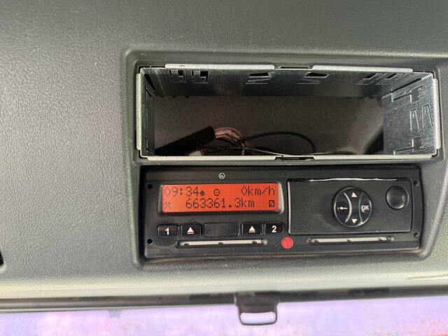 MAN TGS 26.400 6x6 MEILLER Kipper Schmitz EURO 5 - شاحنة قلاب: صورة 4 MAN TGS 26.400 6x6 MEILLER Kipper Schmitz EURO 5 - شاحنة قلاب: صورة 4