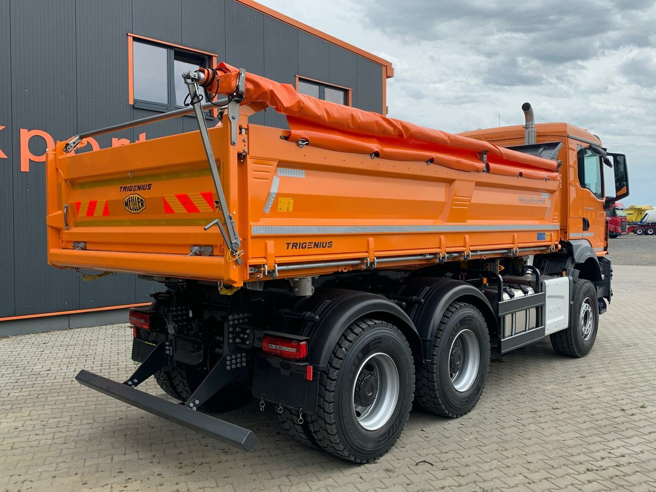 MAN TGS 33.440 6x4 Kipper MEILLER Bordmatik Frontpl. - شاحنة قلاب: صورة 5 MAN TGS 33.440 6x4 Kipper MEILLER Bordmatik Frontpl. - شاحنة قلاب: صورة 5