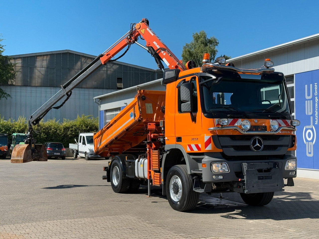 Mercedes-Benz ACTROS 2044 4x4 Kipper Kran ATLAS 65.2 A2L - شاحنة قلاب, شاحنة كرين: صورة 2 Mercedes-Benz ACTROS 2044 4x4 Kipper Kran ATLAS 65.2 A2L - شاحنة قلاب, شاحنة كرين: صورة 2