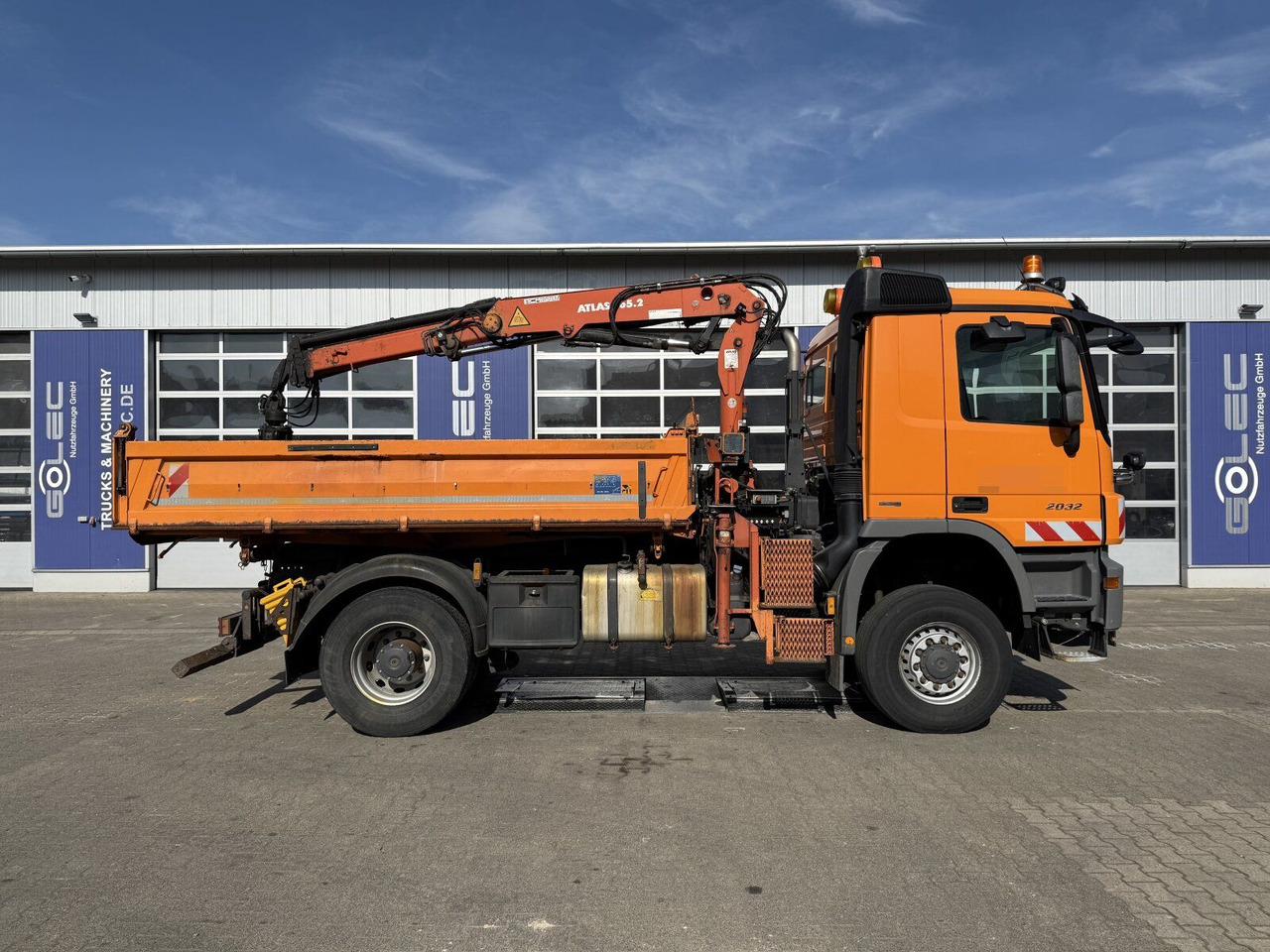 Mercedes-Benz ACTROS 2044 4x4 Kipper Kran ATLAS 65.2 A2L - شاحنة قلاب, شاحنة كرين: صورة 2 Mercedes-Benz ACTROS 2044 4x4 Kipper Kran ATLAS 65.2 A2L - شاحنة قلاب, شاحنة كرين: صورة 2
