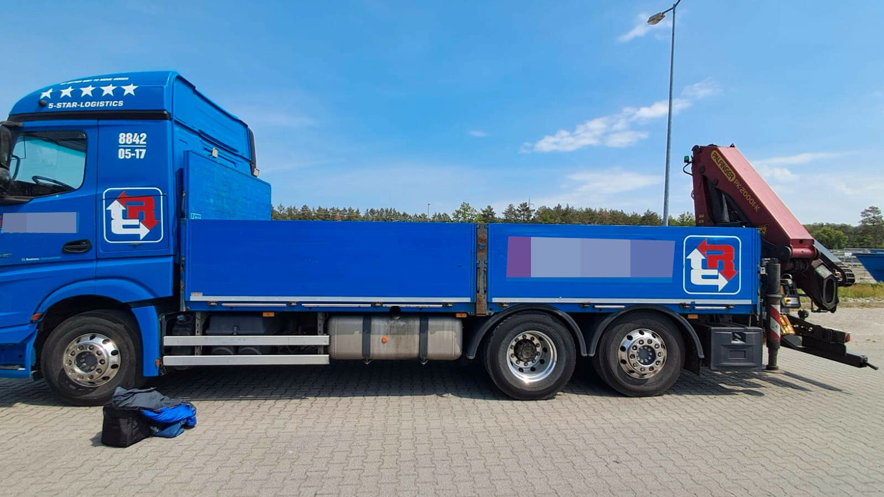 Mercedes-Benz ACTROS 2545 6x2 Pritsche Kran Palfinger PK20001K - شاحنة كرين: صورة 2 Mercedes-Benz ACTROS 2545 6x2 Pritsche Kran Palfinger PK20001K - شاحنة كرين: صورة 2