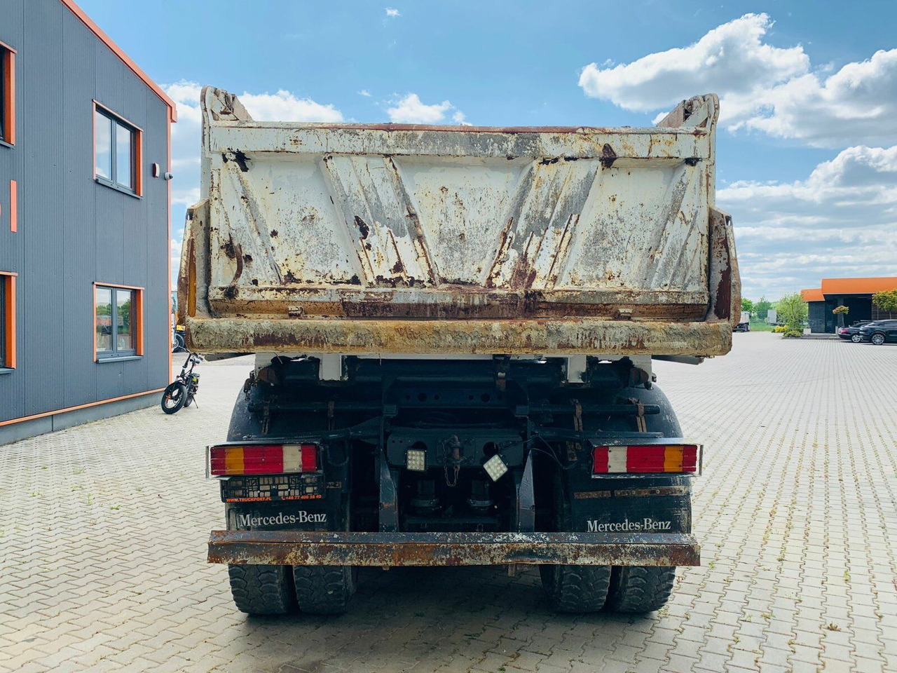 Mercedes-Benz ACTROS 4144 8x8 EURO4 DSK Meiller - شاحنة قلاب: صورة 5 Mercedes-Benz ACTROS 4144 8x8 EURO4 DSK Meiller - شاحنة قلاب: صورة 5