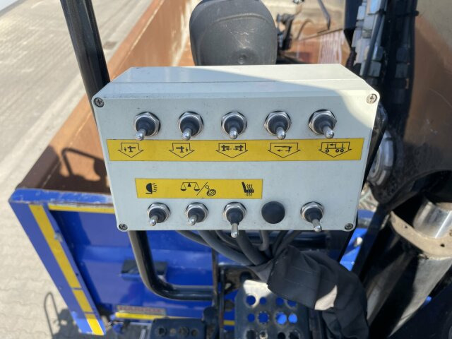 Mercedes-Benz AROCS 2536 6x2*4 Kipper Kran HIAB - شاحنة قلاب, شاحنة كرين: صورة 4 Mercedes-Benz AROCS 2536 6x2*4 Kipper Kran HIAB - شاحنة قلاب, شاحنة كرين: صورة 4