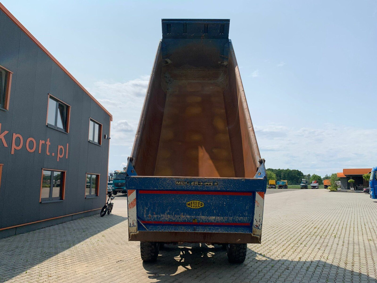 شاحنة قلاب Mercedes-Benz AROCS 4145 8x8 EURO6 Muldenkipper TOP!: صورة 7