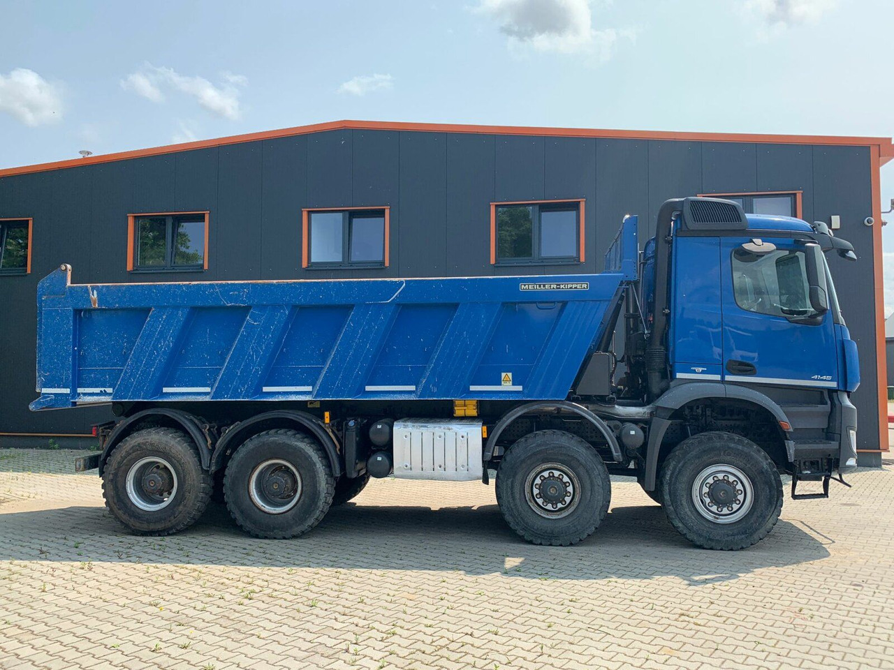 Mercedes-Benz AROCS 4145 8x8 EURO6 Muldenkipper TOP! - شاحنة قلاب: صورة 3 Mercedes-Benz AROCS 4145 8x8 EURO6 Muldenkipper TOP! - شاحنة قلاب: صورة 3