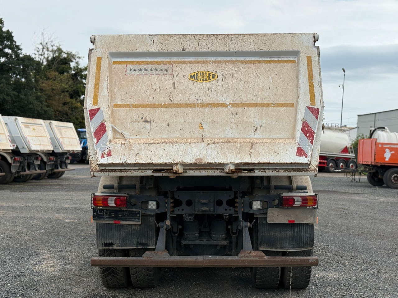 Mercedes-Benz AROCS 4145 8x8 Meiller Muldenkipper - شاحنة قلاب: صورة 5 Mercedes-Benz AROCS 4145 8x8 Meiller Muldenkipper - شاحنة قلاب: صورة 5