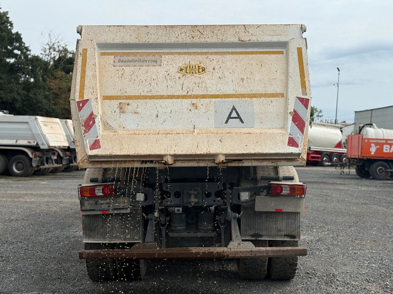 Mercedes-Benz AROCS 4145 8x8 Meiller Muldenkipper - شاحنة نقل المخلفات: صورة 5 Mercedes-Benz AROCS 4145 8x8 Meiller Muldenkipper - شاحنة نقل المخلفات: صورة 5