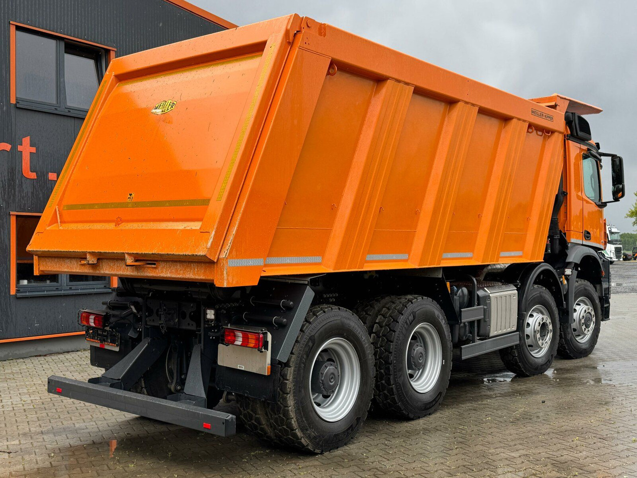 Mercedes-Benz AROCS 4851 8x6 Euro 6 Gesteinkipper MEILLER - شاحنة قلاب: صورة 3 Mercedes-Benz AROCS 4851 8x6 Euro 6 Gesteinkipper MEILLER - شاحنة قلاب: صورة 3