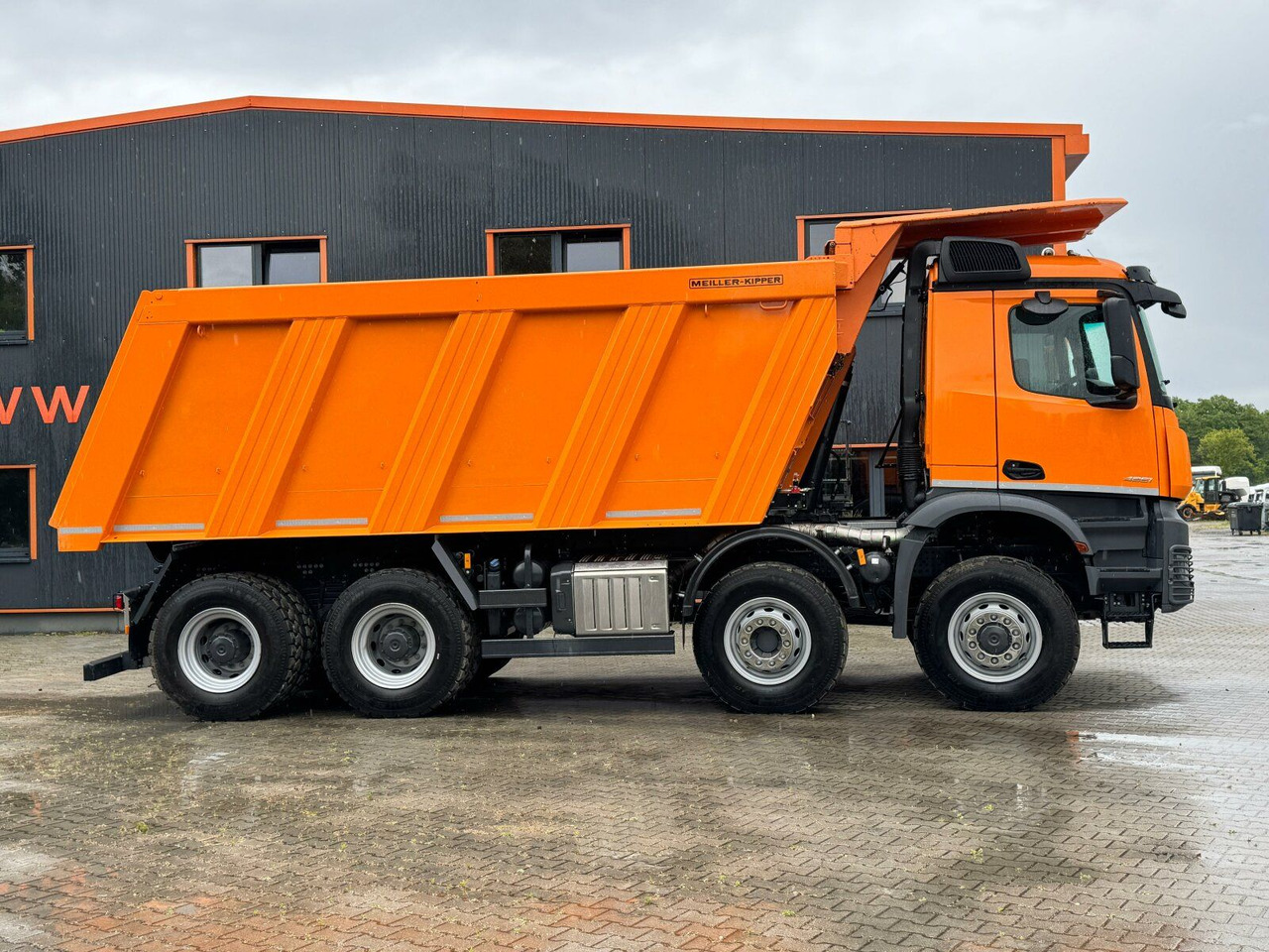 Mercedes-Benz AROCS 4851 8x6 Euro 6 Gesteinkipper MEILLER - شاحنة قلاب: صورة 4 Mercedes-Benz AROCS 4851 8x6 Euro 6 Gesteinkipper MEILLER - شاحنة قلاب: صورة 4