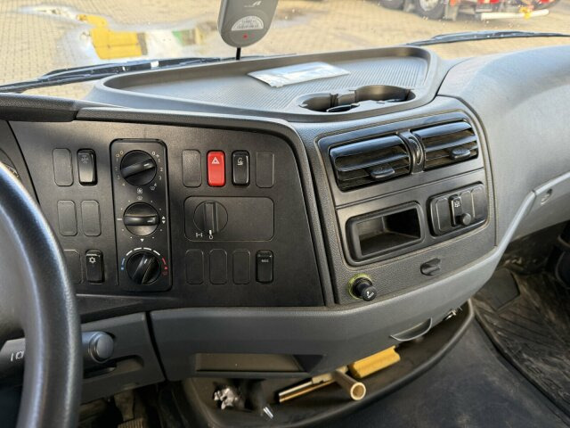 Mercedes-Benz ATEGO 1018 4x2 Meiller Dreiseitenkipper *TOP - شاحنة قلاب: صورة 4 Mercedes-Benz ATEGO 1018 4x2 Meiller Dreiseitenkipper *TOP - شاحنة قلاب: صورة 4