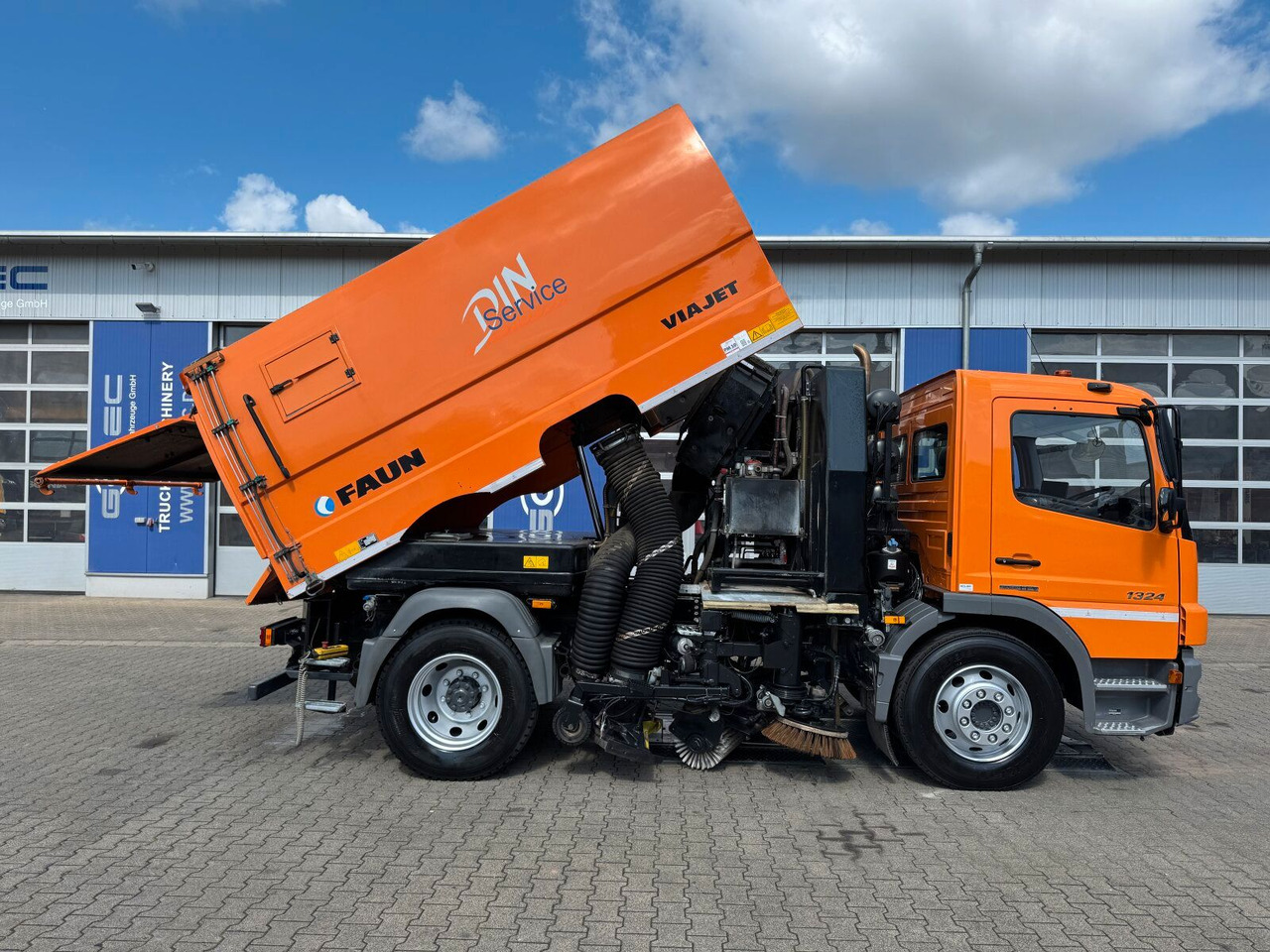 Mercedes-Benz ATEGO 1324 4x2 Kehrmaschine FAUN Viajet 6R/H - سياره كنس شوارع: صورة 4 Mercedes-Benz ATEGO 1324 4x2 Kehrmaschine FAUN Viajet 6R/H - سياره كنس شوارع: صورة 4