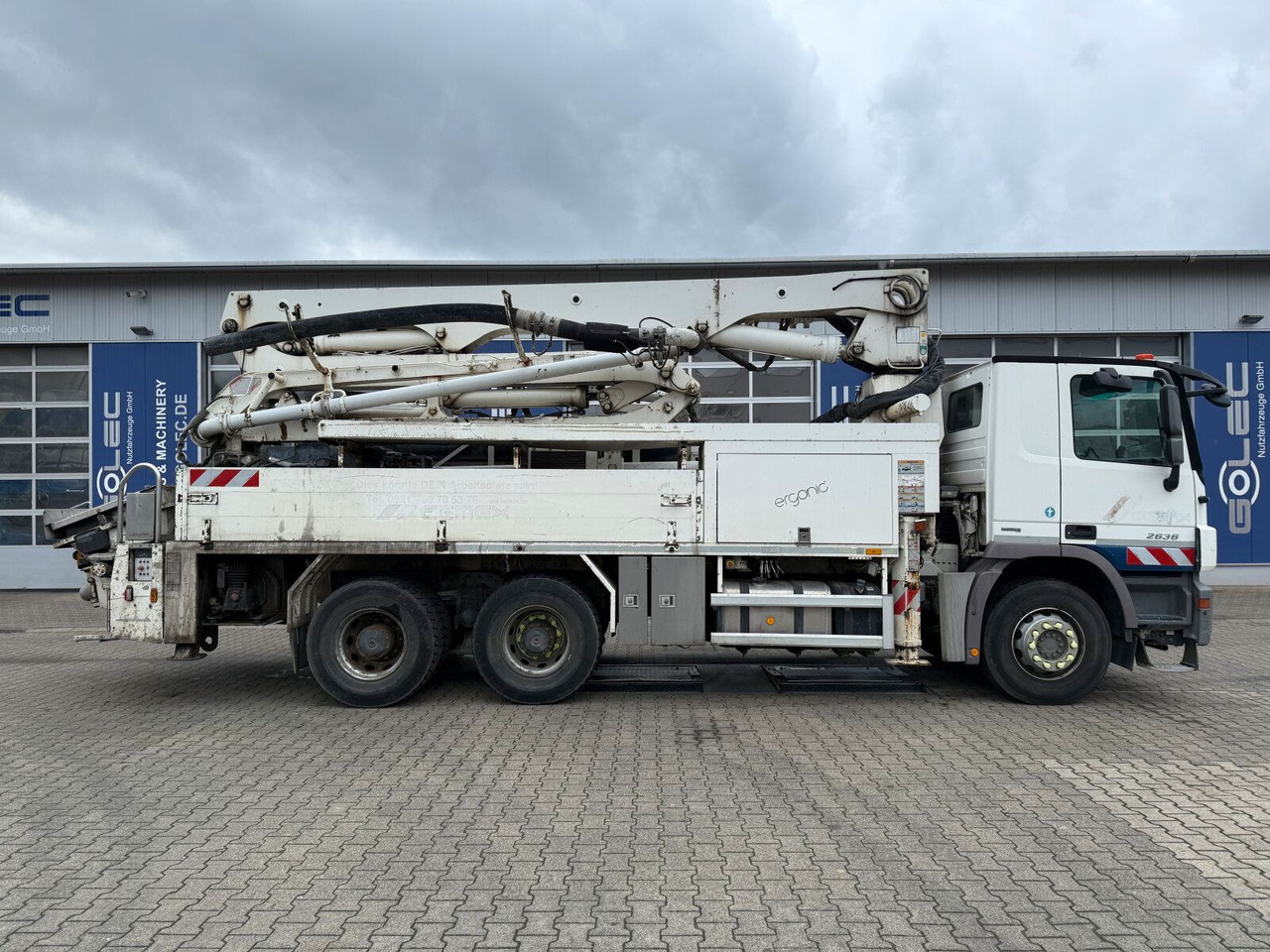 Mercedes-Benz Actros 2636 6x4 Betonpumpe Putzmeister 24-4 16H - مضخة خرسانة: صورة 2 Mercedes-Benz Actros 2636 6x4 Betonpumpe Putzmeister 24-4 16H - مضخة خرسانة: صورة 2