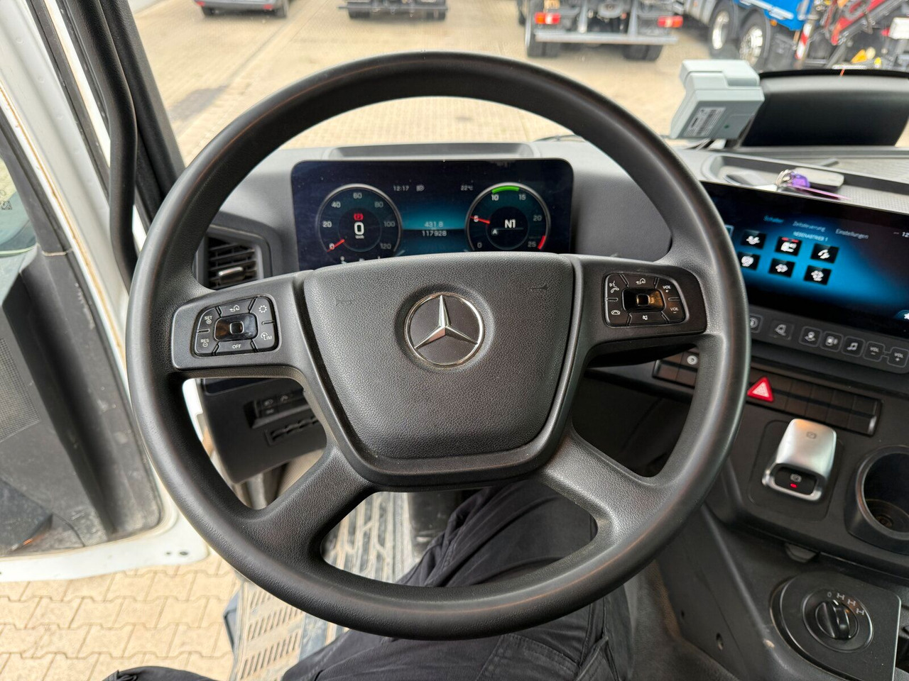 شاحنة نقل المخلفات Mercedes-Benz Arocs 4145 8x8 Muldenkipper MEILLER: صورة 15