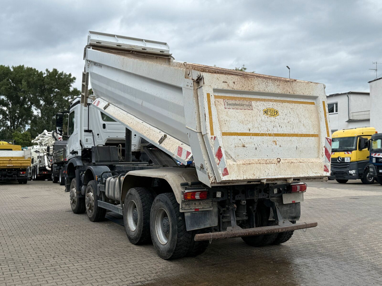 شاحنة نقل المخلفات Mercedes-Benz Arocs 4145 8x8 Muldenkipper MEILLER: صورة 10