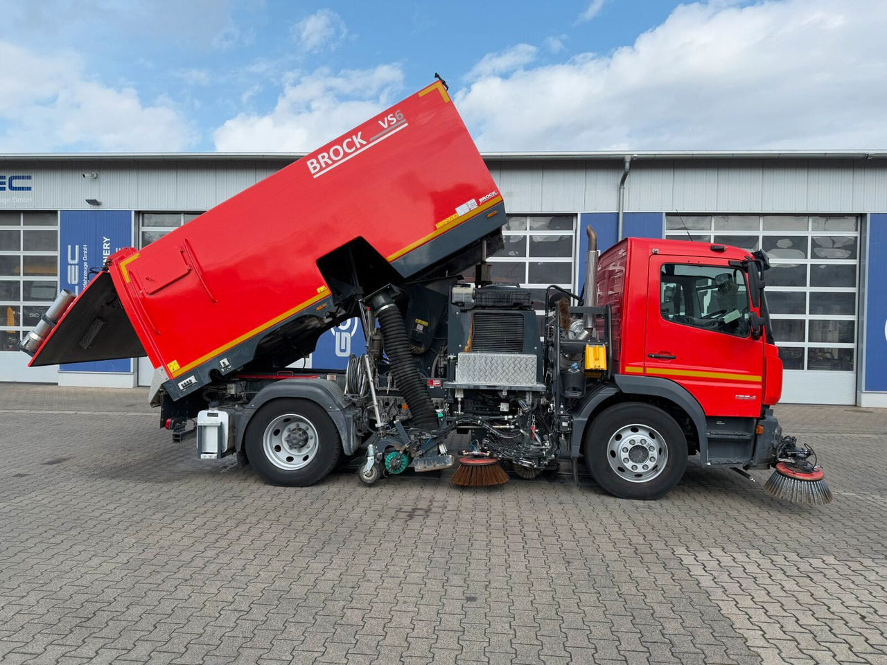 Mercedes-Benz Atego 1324 4x2 Kehrmaschine BROCK HD Anlage - سياره كنس شوارع: صورة 4 Mercedes-Benz Atego 1324 4x2 Kehrmaschine BROCK HD Anlage - سياره كنس شوارع: صورة 4