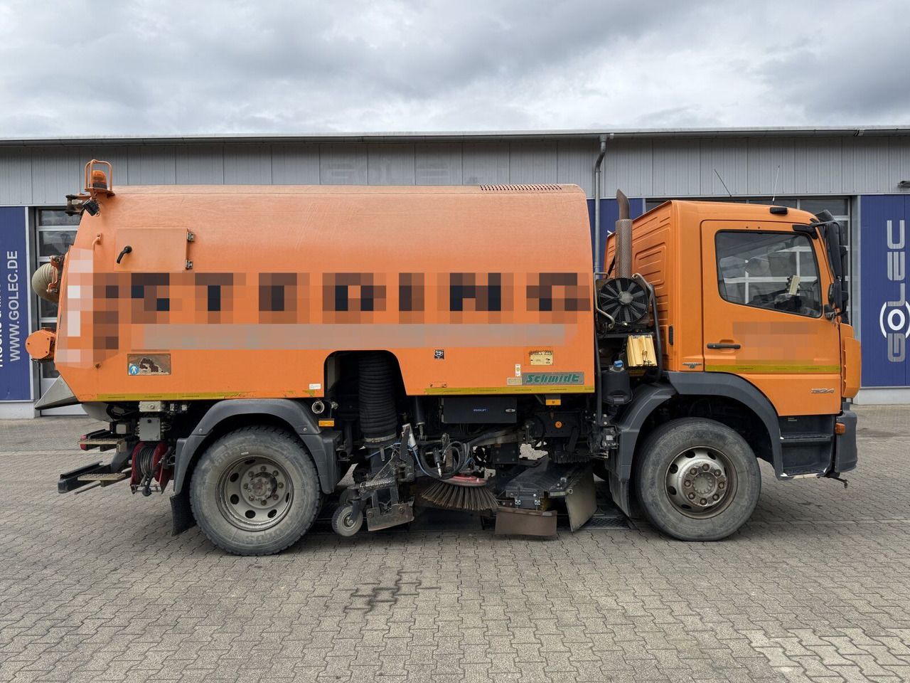 Mercedes-Benz Atego 1324 4x2 Kehrmaschine Schmidt SKF S7B 7 m³ - سياره كنس شوارع: صورة 2 Mercedes-Benz Atego 1324 4x2 Kehrmaschine Schmidt SKF S7B 7 m³ - سياره كنس شوارع: صورة 2