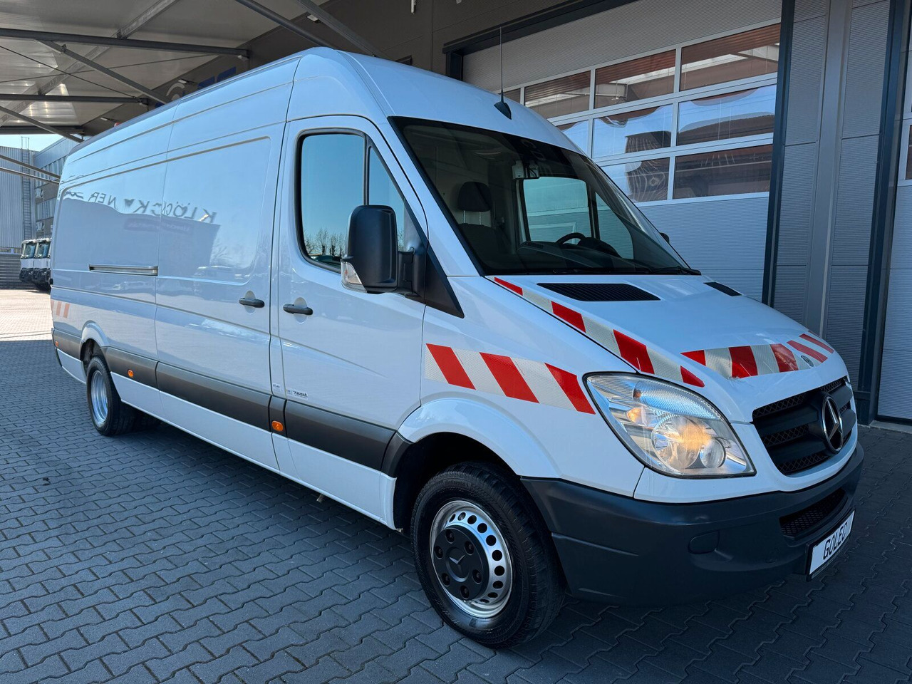 Mercedes-Benz Sprinter MB TV-Fzg mit Rausch Inspektion Einheit - شاحنة الشفط: صورة 1 Mercedes-Benz Sprinter MB TV-Fzg mit Rausch Inspektion Einheit - شاحنة الشفط: صورة 1