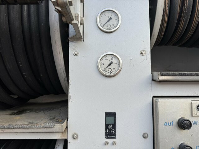 Mercedes-Benz Vario 818D Kanalreiniger Rockstroh Drain Jet 100 - شاحنة الشفط: صورة 4 Mercedes-Benz Vario 818D Kanalreiniger Rockstroh Drain Jet 100 - شاحنة الشفط: صورة 4
