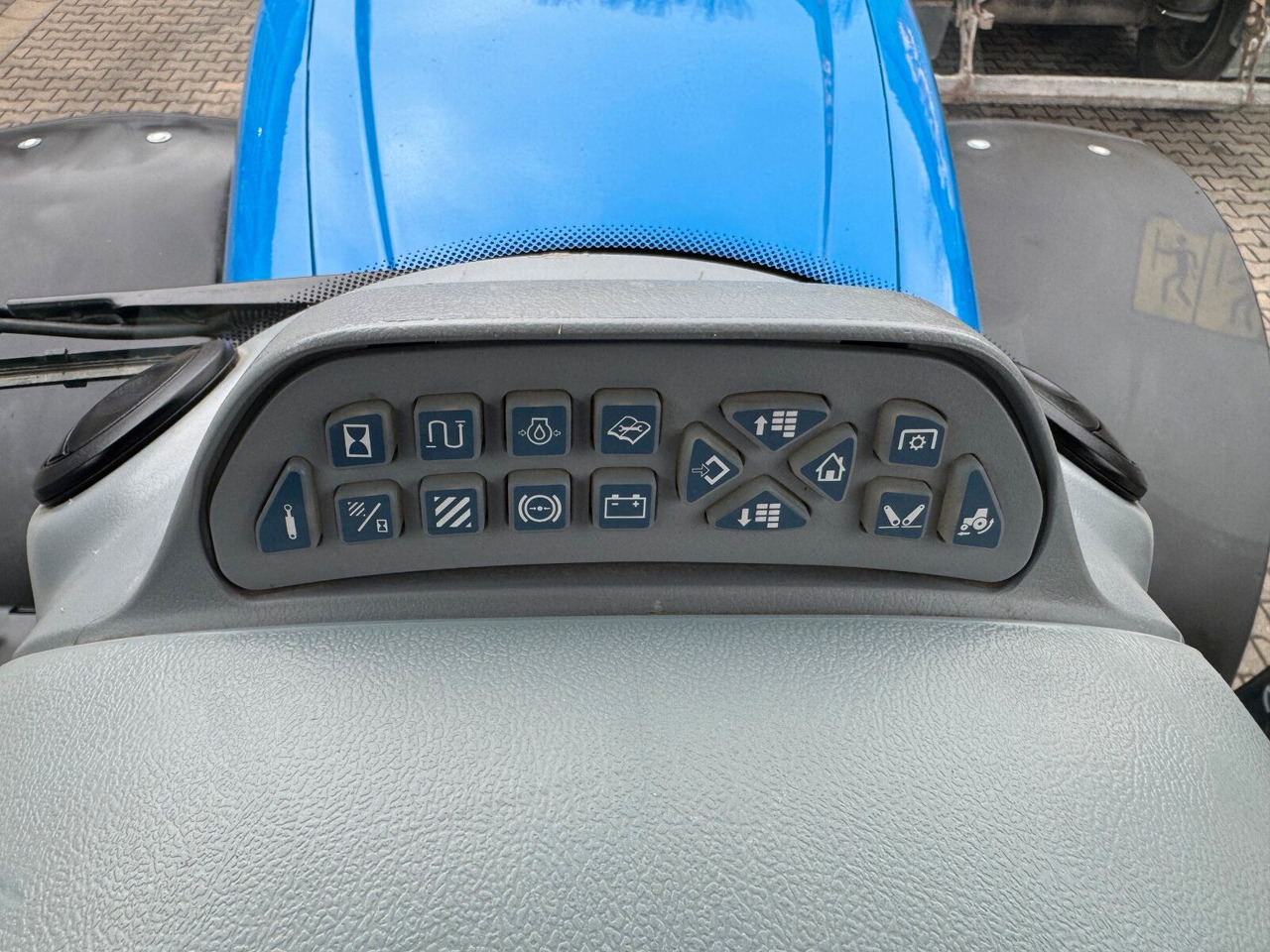 جرار New Holland T7.230 AC 4x4 Autocommand Traktor 216 PS *Kipper: صورة 26