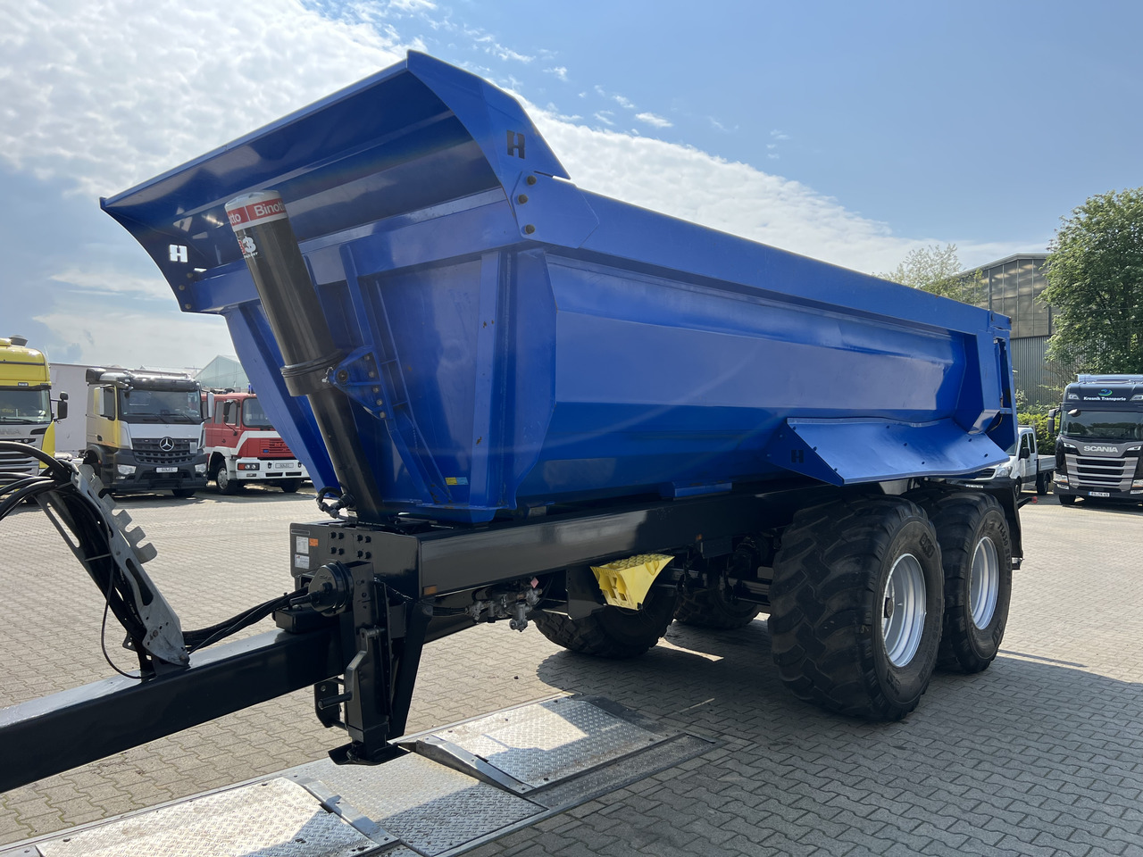 REISCH RTWK-200KS.550 Agro Kippauflieger - قلابة نصف مقطورة نصف مقطورة قلابة: صورة 1 REISCH RTWK-200KS.550 Agro Kippauflieger - قلابة نصف مقطورة نصف مقطورة قلابة: صورة 1