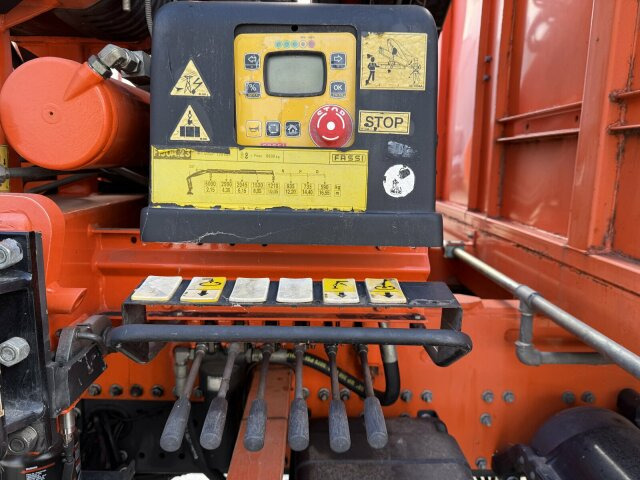 Renault Premium Lander Pritsche mit Kran FASSI - شاحنة كرين, شاحنات مسطحة: صورة 3 Renault Premium Lander Pritsche mit Kran FASSI - شاحنة كرين, شاحنات مسطحة: صورة 3