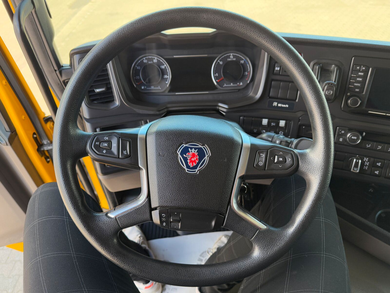 وحدة جر Scania G450 XT 4x4 Euro 6 SZM Kipphydraulik Blatt/ Luft: صورة 9