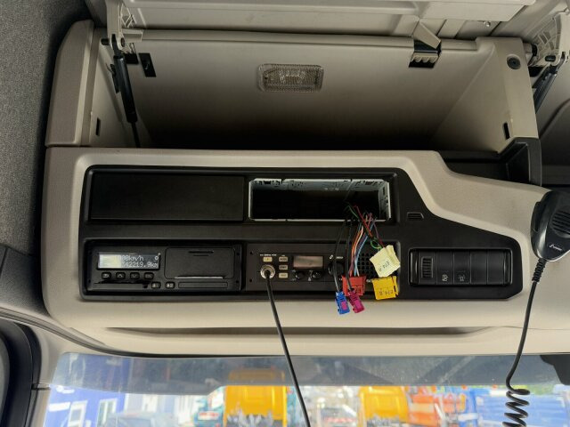 Scania G450 XT 4x4 Euro 6 SZM Kipphydraulik Blatt/ Luft - وحدة جر: صورة 4 Scania G450 XT 4x4 Euro 6 SZM Kipphydraulik Blatt/ Luft - وحدة جر: صورة 4