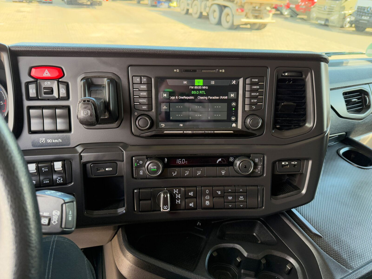 وحدة جر Scania G450 XT 4x4 Euro 6 SZM Kipphydraulik Blatt/ Luft: صورة 11