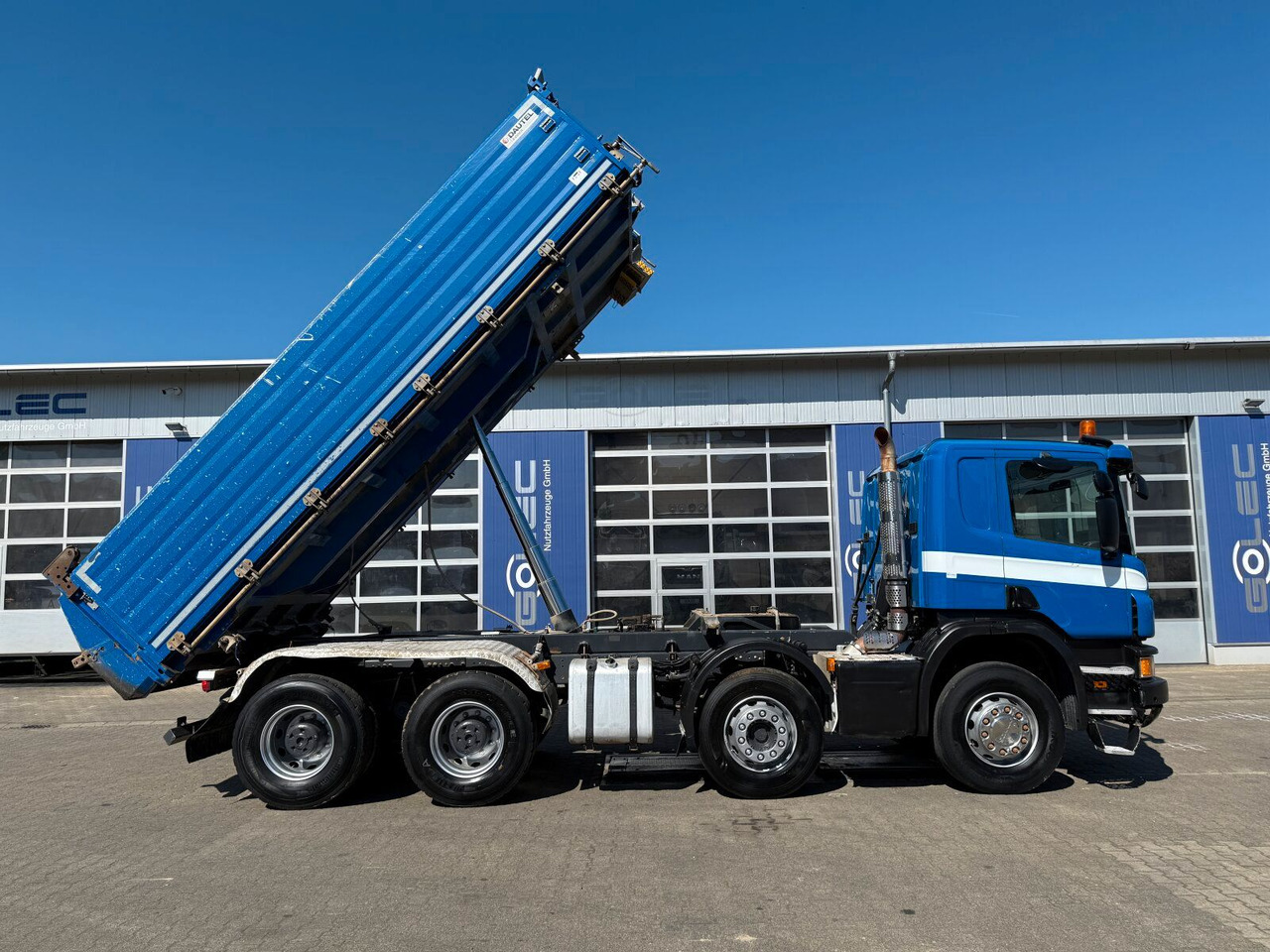 Scania P 410 8x4 Dreiseitenkipper DAUTEL - شاحنة قلاب: صورة 4 Scania P 410 8x4 Dreiseitenkipper DAUTEL - شاحنة قلاب: صورة 4