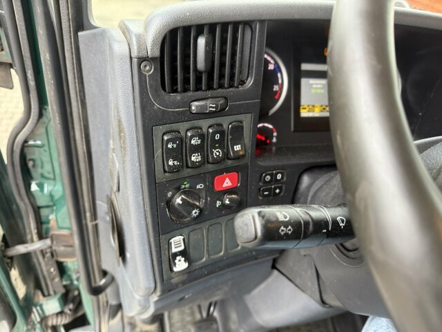 Scania R560 6x4 Holztransport Kran LOGLIFT HIAB 140S79R - شاحنة قطع الأشجار, شاحنة كرين: صورة 3 Scania R560 6x4 Holztransport Kran LOGLIFT HIAB 140S79R - شاحنة قطع الأشجار, شاحنة كرين: صورة 3