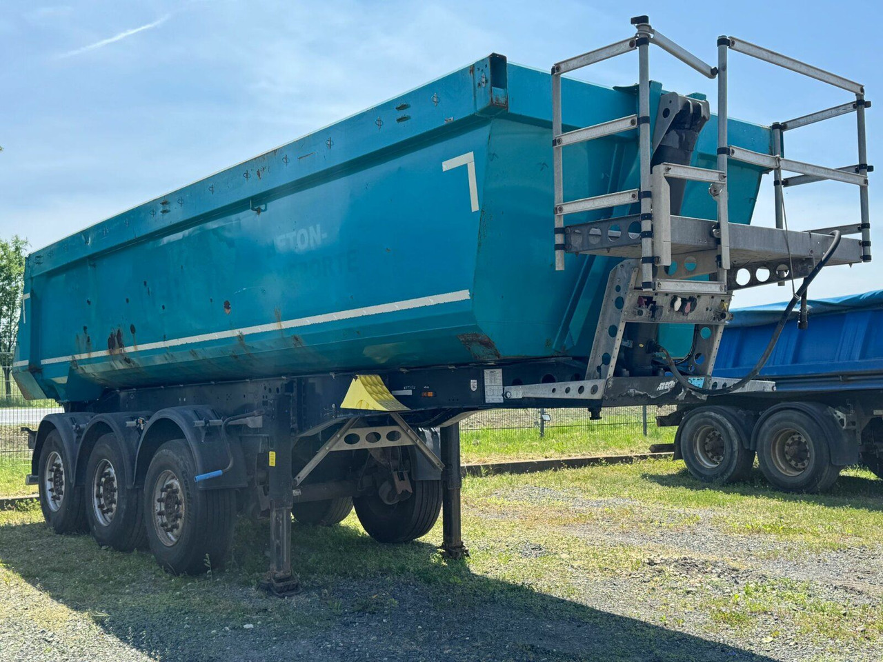 Schmitz Cargobull SKI 24 SL7.2 Kippauflieger 3 Achse - قلابة نصف مقطورة نصف مقطورة قلابة: صورة 3 Schmitz Cargobull SKI 24 SL7.2 Kippauflieger 3 Achse - قلابة نصف مقطورة نصف مقطورة قلابة: صورة 3