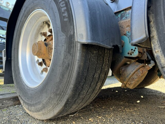 Schwarzmüller HS 3/E Langmaterial Holz 3 Achse 35.000 Kg - نصف مقطورة اخشاب: صورة 3 Schwarzmüller HS 3/E Langmaterial Holz 3 Achse 35.000 Kg - نصف مقطورة اخشاب: صورة 3