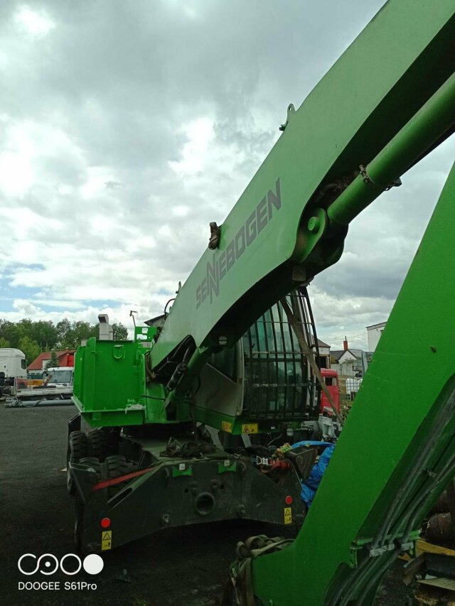 Sennebogen 818-E Umschlagbagger - 83 Ton - mit Greifer - حفارة دولاب: صورة 4 Sennebogen 818-E Umschlagbagger - 83 Ton - mit Greifer - حفارة دولاب: صورة 4