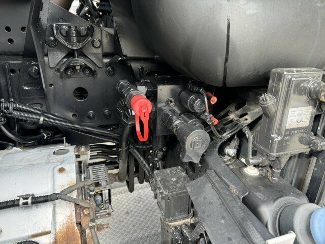 Unimog U430 Kipper mit Reifendruckregelanlage - شاحنة قلاب: صورة 2 Unimog U430 Kipper mit Reifendruckregelanlage - شاحنة قلاب: صورة 2