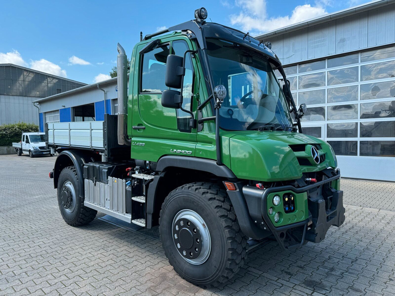 Unimog U435 Kipper mit Reifendruckregelanlage - شاحنة قلاب: صورة 1 Unimog U435 Kipper mit Reifendruckregelanlage - شاحنة قلاب: صورة 1