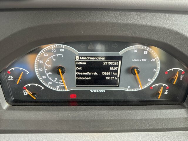 Volvo A25G Dumper 10.137 h Baujahr 2021 - آلات البناء: صورة 3 Volvo A25G Dumper 10.137 h Baujahr 2021 - آلات البناء: صورة 3