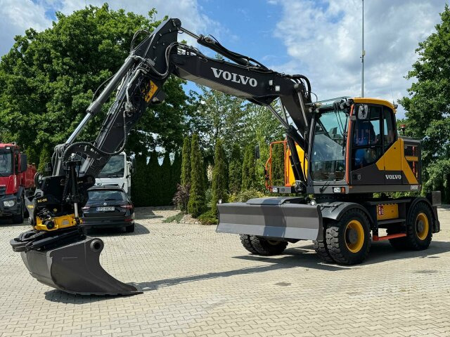 Volvo EWR150E Mobilbagger mit ROTATOR ENCONG EC319 - حفارة دولاب: صورة 1 Volvo EWR150E Mobilbagger mit ROTATOR ENCONG EC319 - حفارة دولاب: صورة 1
