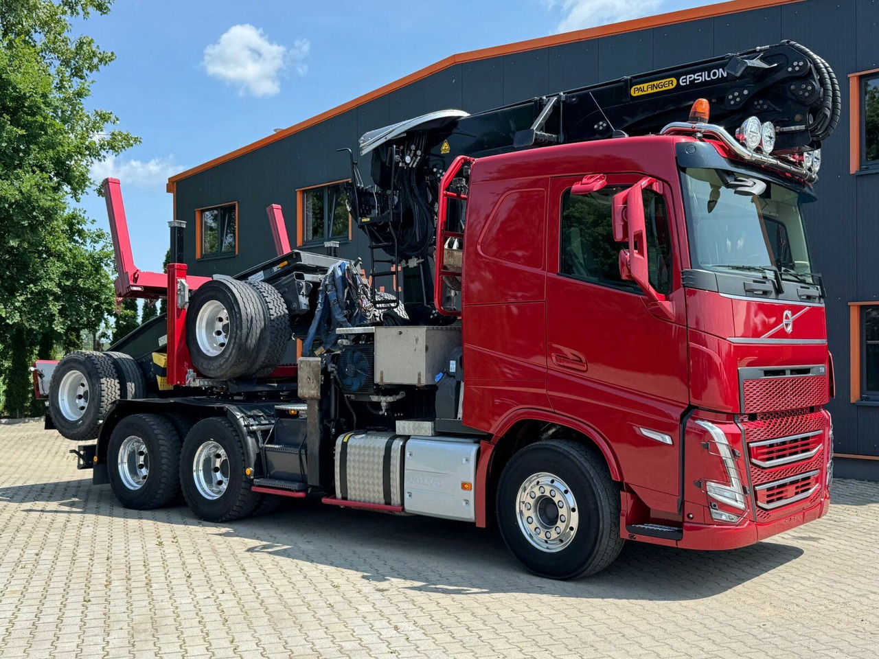 Volvo FH 550 6x4 Holztransporter Lang mit Kran Euro 6E - شاحنة قطع الأشجار, شاحنة كرين: صورة 1 Volvo FH 550 6x4 Holztransporter Lang mit Kran Euro 6E - شاحنة قطع الأشجار, شاحنة كرين: صورة 1
