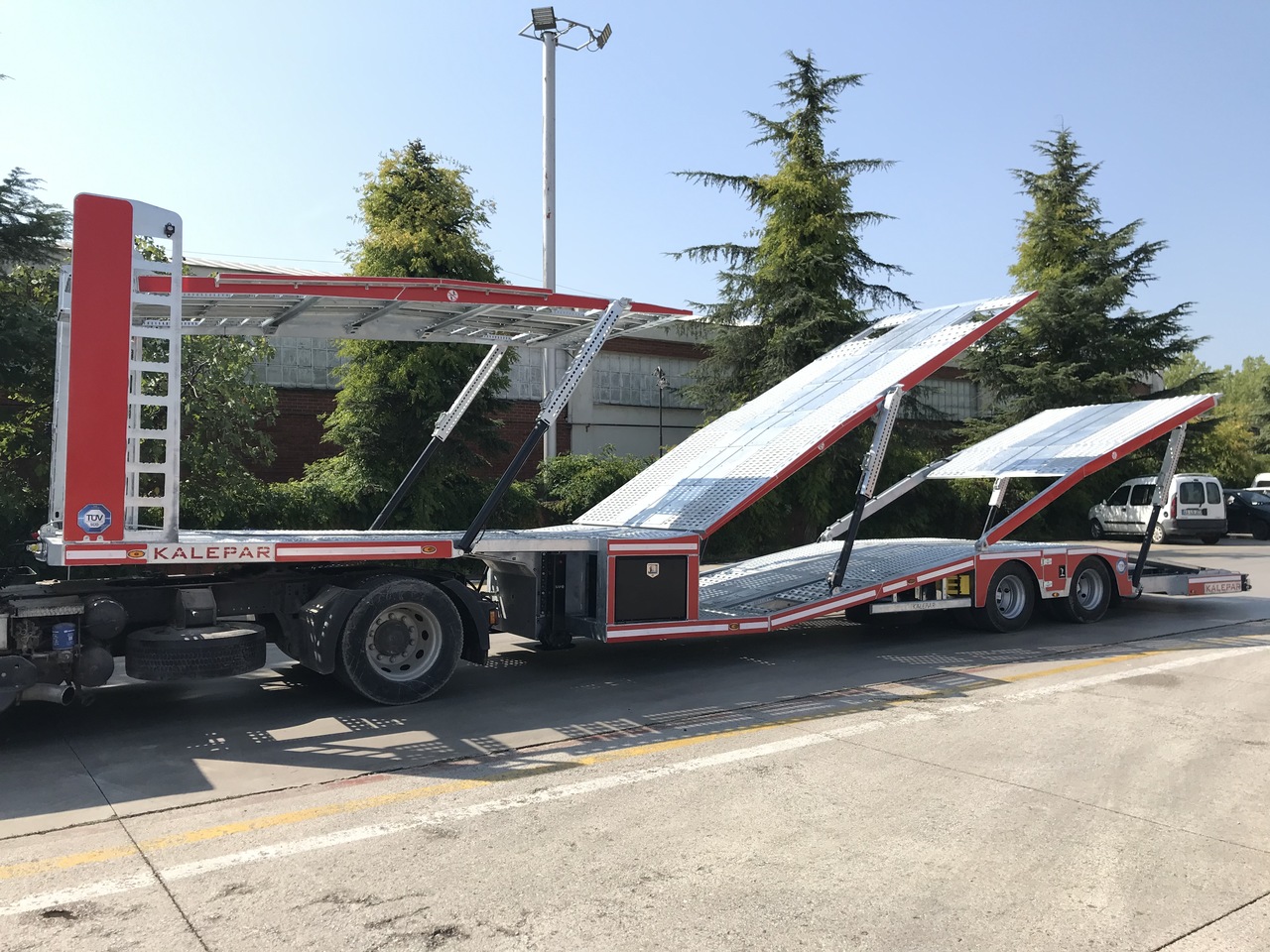 KALEPAR KLP 228V6-6 Loader Autotransporter - نصف مقطورة نقل السيارات: صورة 4 KALEPAR KLP 228V6-6 Loader Autotransporter - نصف مقطورة نقل السيارات: صورة 4