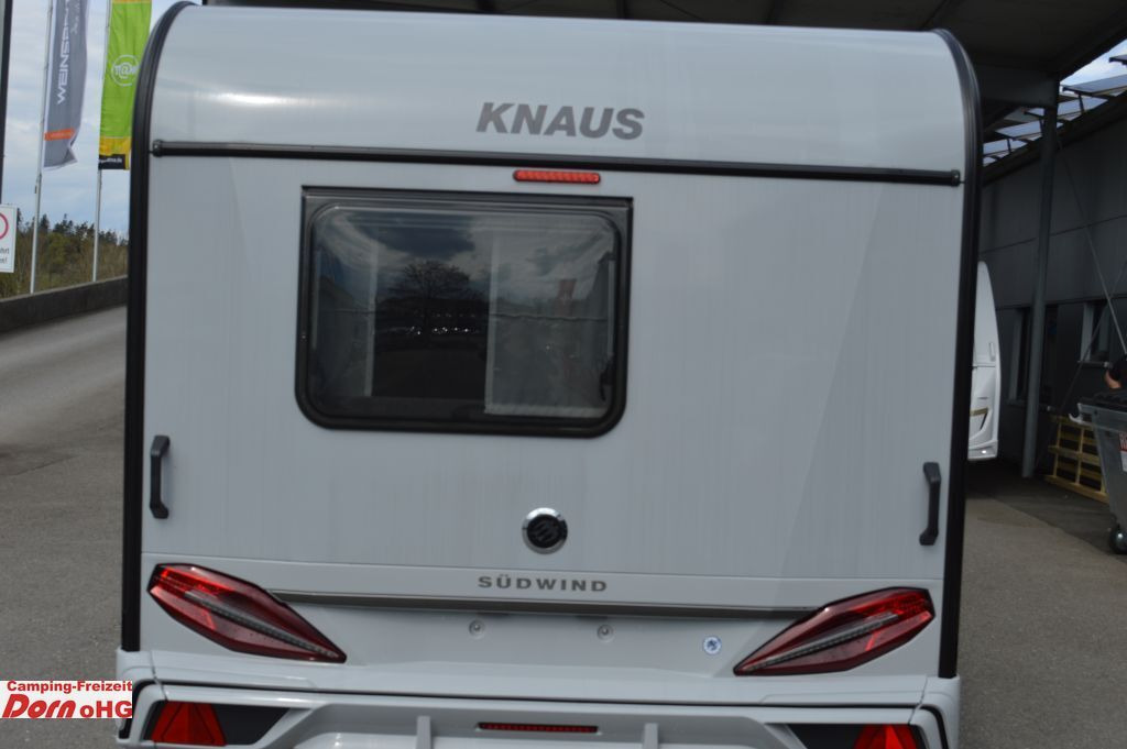 Knaus Südwind 500 UF 60 YEARS Alde Warmwasserheizung - كرفان سحب: صورة 3 Knaus Südwind 500 UF 60 YEARS Alde Warmwasserheizung - كرفان سحب: صورة 3