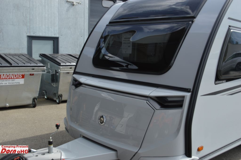 Knaus Südwind 500 UF 60 YEARS Alde Warmwasserheizung - كرفان سحب: صورة 5 Knaus Südwind 500 UF 60 YEARS Alde Warmwasserheizung - كرفان سحب: صورة 5
