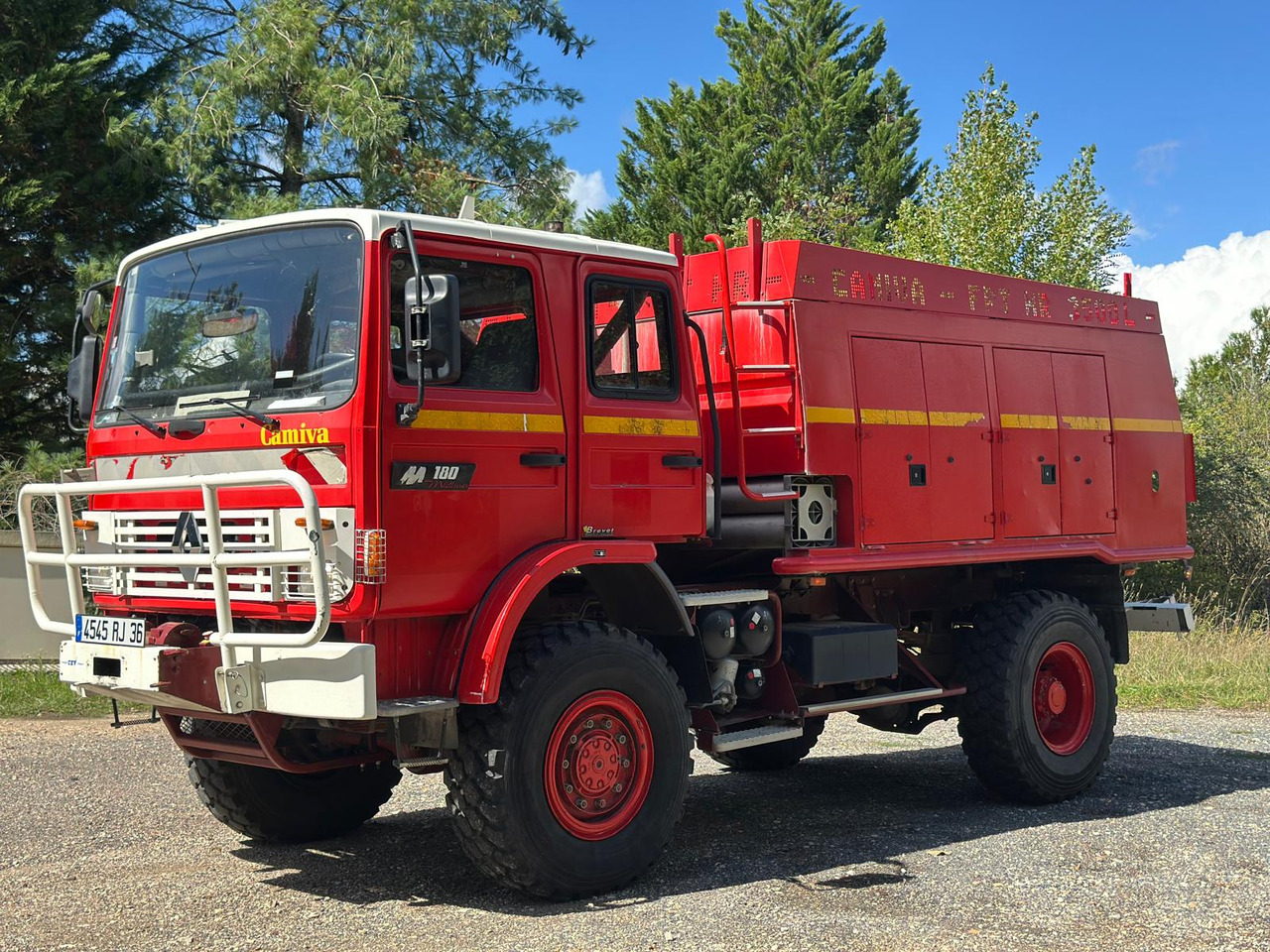 RENAULT M180 - سيارة إطفاء: صورة 3 RENAULT M180 - سيارة إطفاء: صورة 3