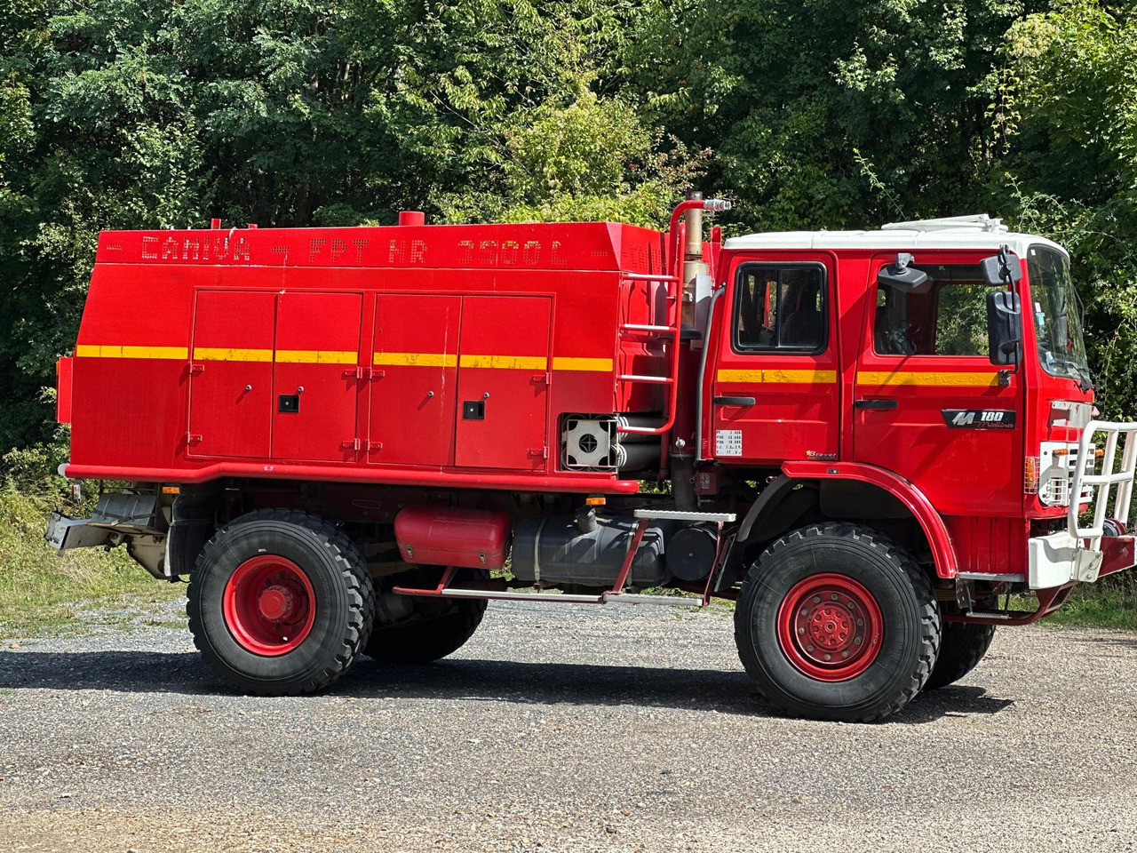 RENAULT M180 - سيارة إطفاء: صورة 5 RENAULT M180 - سيارة إطفاء: صورة 5