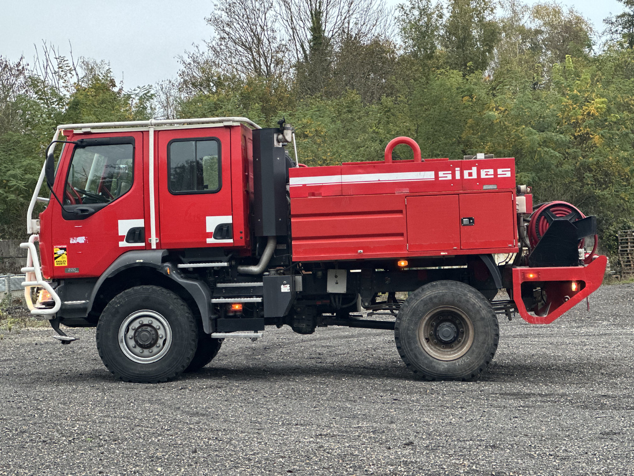 RENAULT Midlum 220 4x4 - سيارة إطفاء: صورة 3 RENAULT Midlum 220 4x4 - سيارة إطفاء: صورة 3