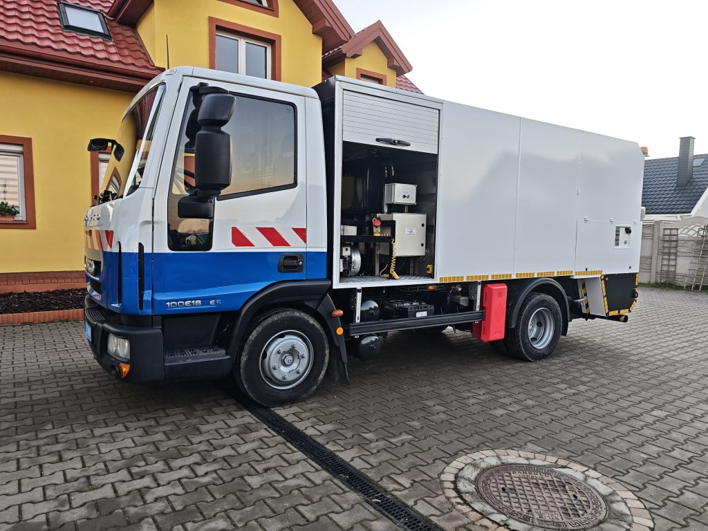 IVECO Eurocargo + IRIDE BIN WASHER CLEANER RHodέla Containerreiniger - شاحنة النفايات: صورة 3 IVECO Eurocargo + IRIDE BIN WASHER CLEANER RHodέla Containerreiniger - شاحنة النفايات: صورة 3