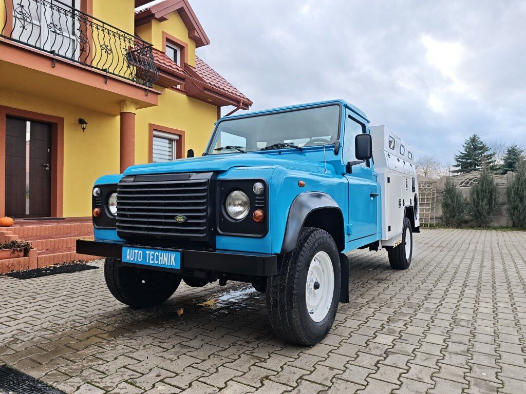 Land Rover Defender 130 RIVARD Premium - شاحنة الشفط: صورة 1 Land Rover Defender 130 RIVARD Premium - شاحنة الشفط: صورة 1