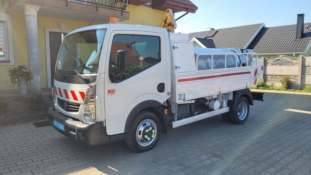 Renault Maxity 140dxi Kanalreiniger COMBI CLEANER VAACUM Hydrocureur - شاحنة الشفط: صورة 2 Renault Maxity 140dxi Kanalreiniger COMBI CLEANER VAACUM Hydrocureur - شاحنة الشفط: صورة 2