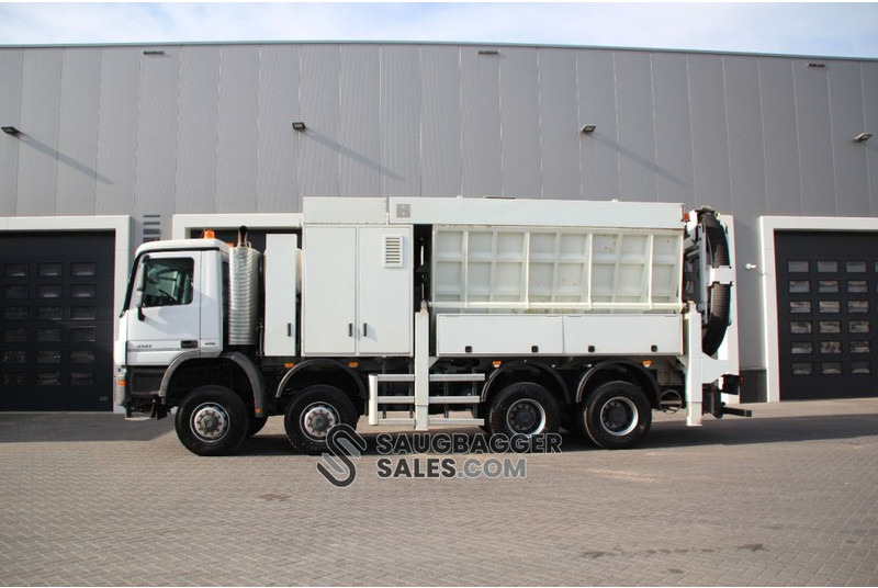 Mercedes-Benz Actros 4141 RSP 2014 Saugbagger 8x8 - شاحنة الشفط: صورة 2 Mercedes-Benz Actros 4141 RSP 2014 Saugbagger 8x8 - شاحنة الشفط: صورة 2